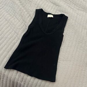 Universal Thread Black Sleeveless Tank Top